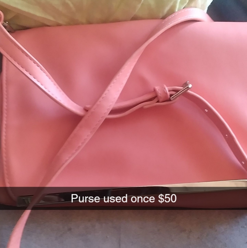 Guess purse